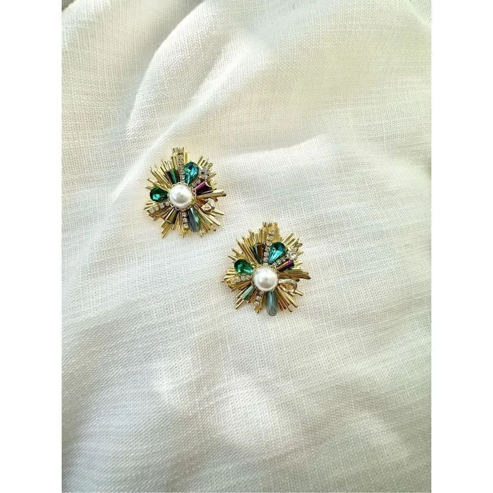 Multicolor pearl cluster firework earring ￼